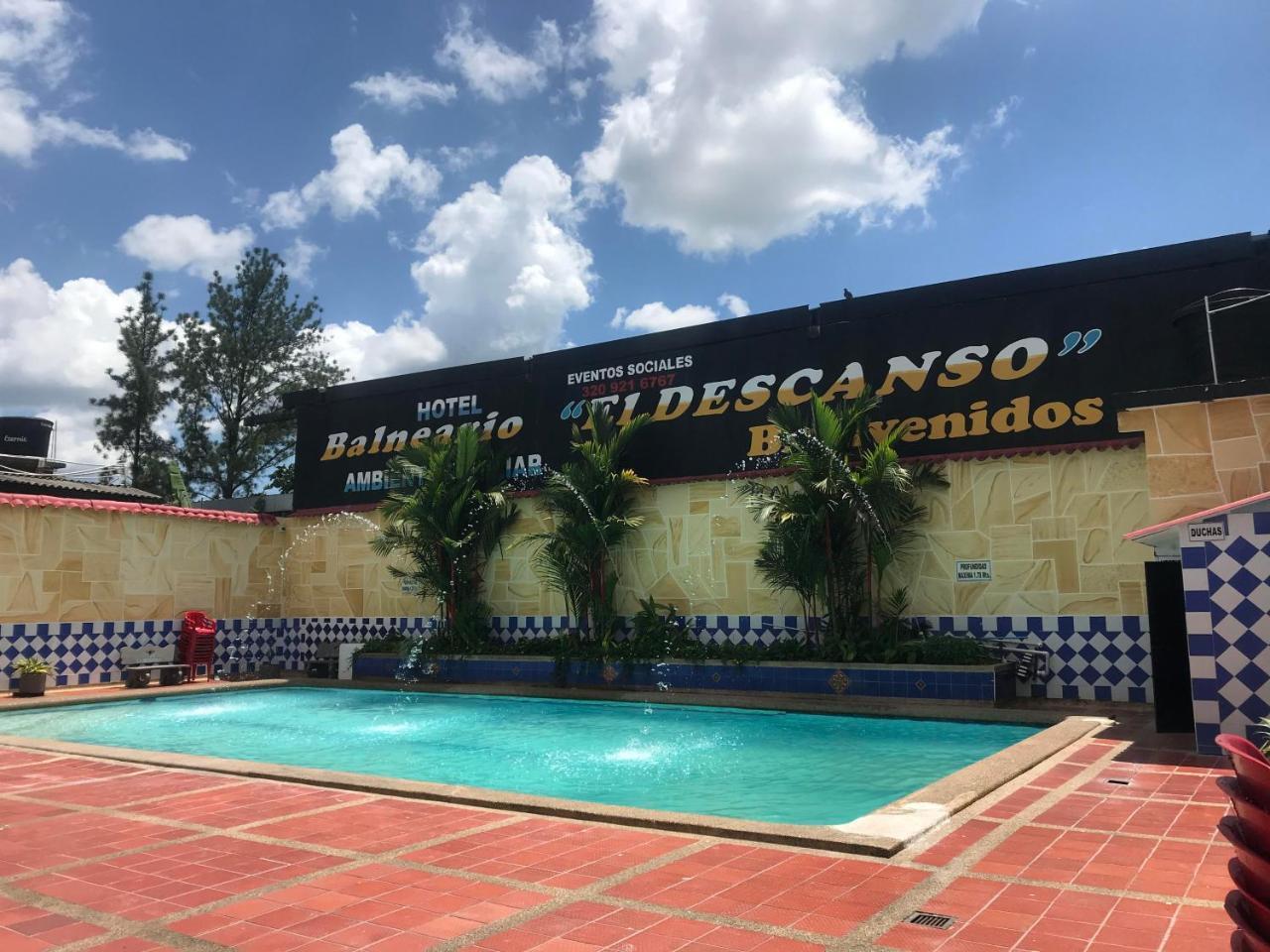 ויז'אוויסנסיו Hotel Y Balneario El Descanso מראה חיצוני תמונה